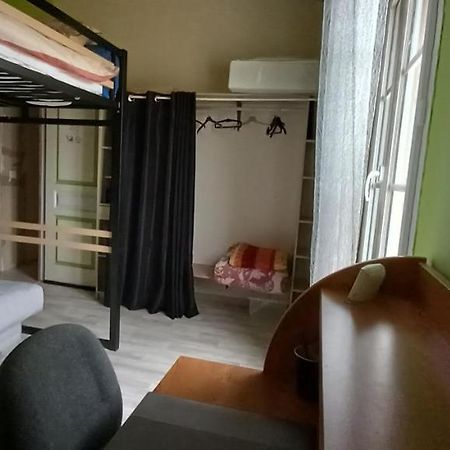 Chambre Familiale Dans Maison Au Calme Segonzac  Luaran gambar